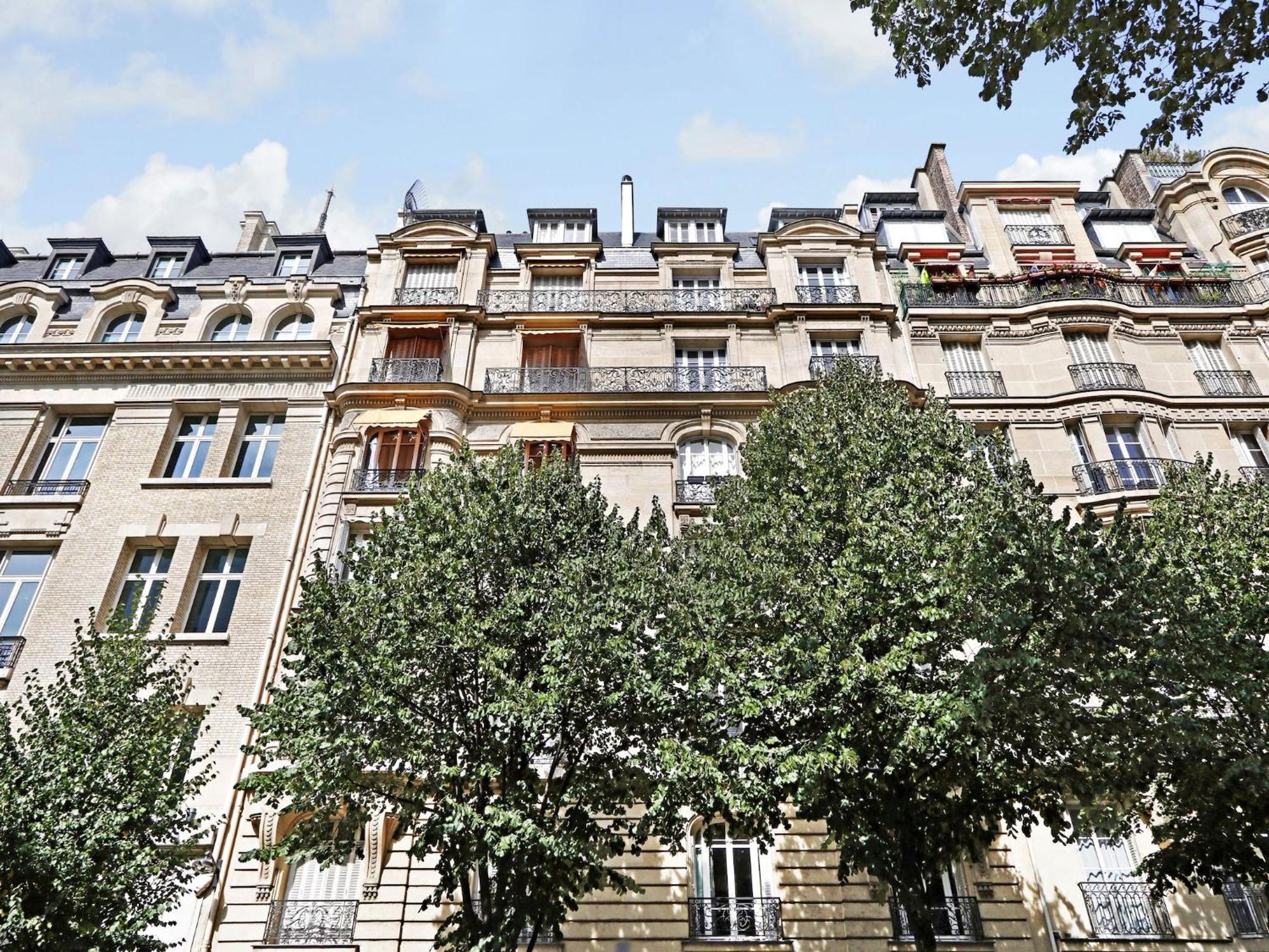 Chic & Spacious 2bdr 4p - Av Suffren Tour Eiffel * Paris
